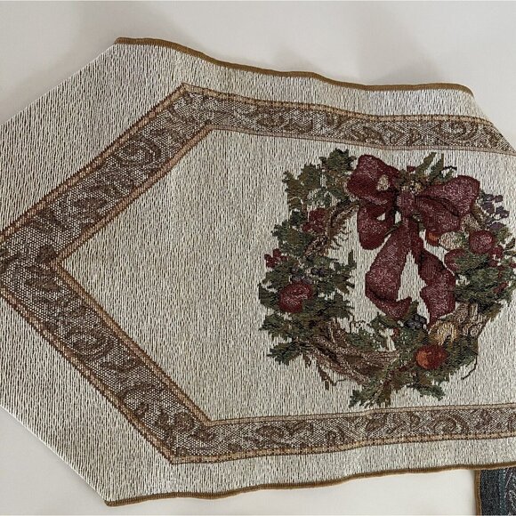 Christmas Wreath Tapestry Table Runner Cheri Blum Gold Tassels USA Made 72" x 13 - Picture 6 of 15